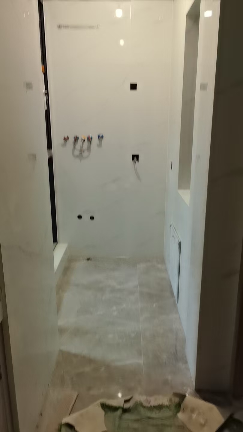 筒灯开孔勾缝完成_20260705_1.jpg